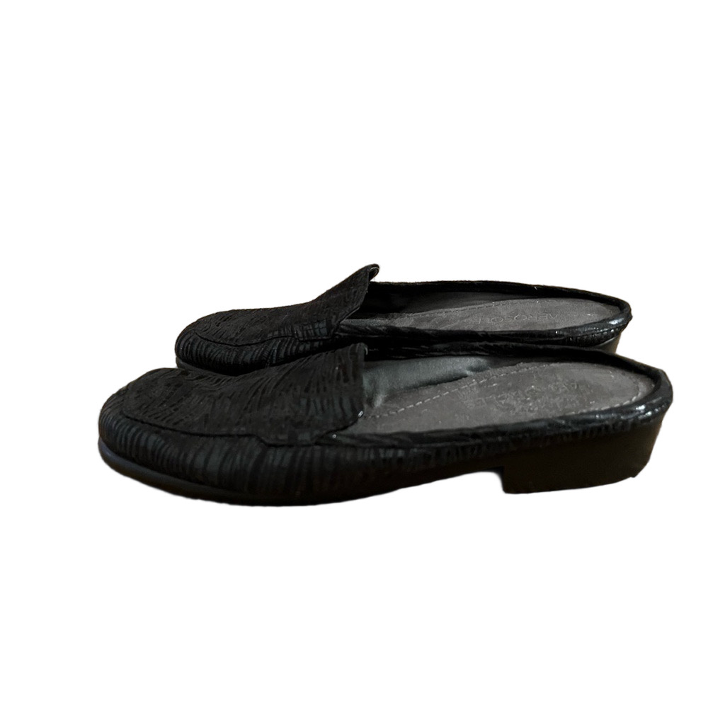 Aerosoles Duble Down Black Textured Slip On Mule Loafers Size 6.5M